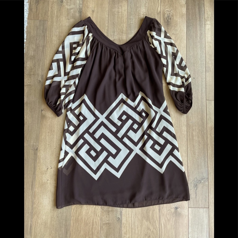 Geometric designed chiffon dress